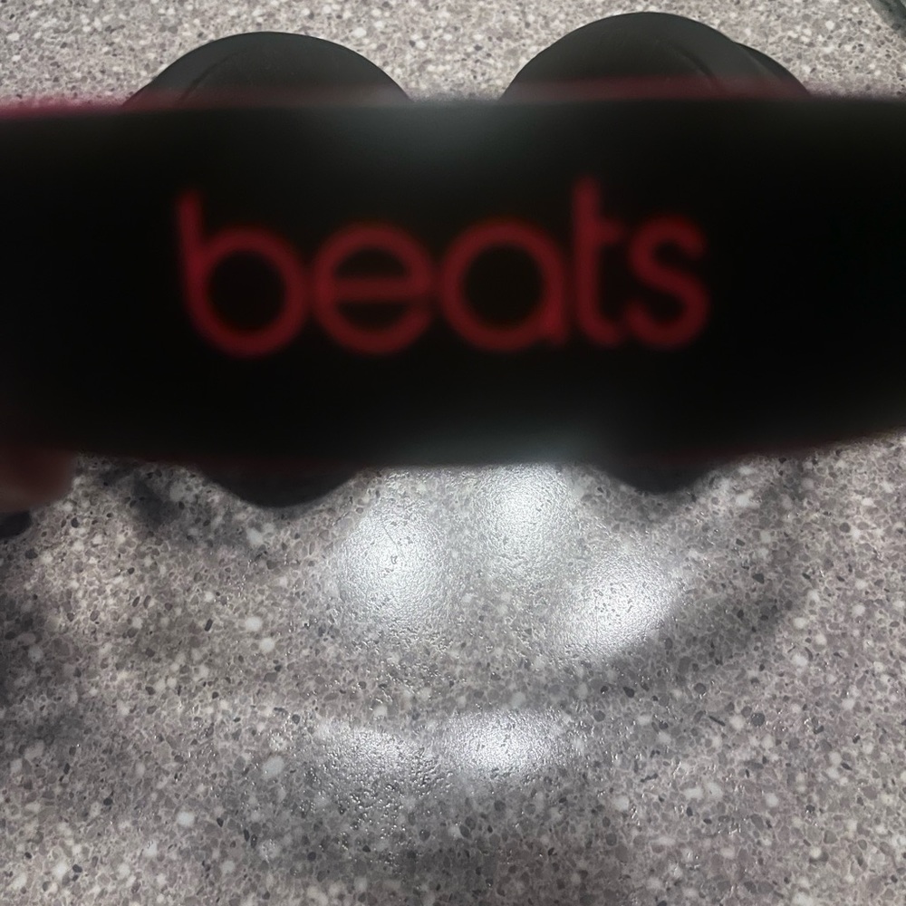 beats - Picture 3 of 6